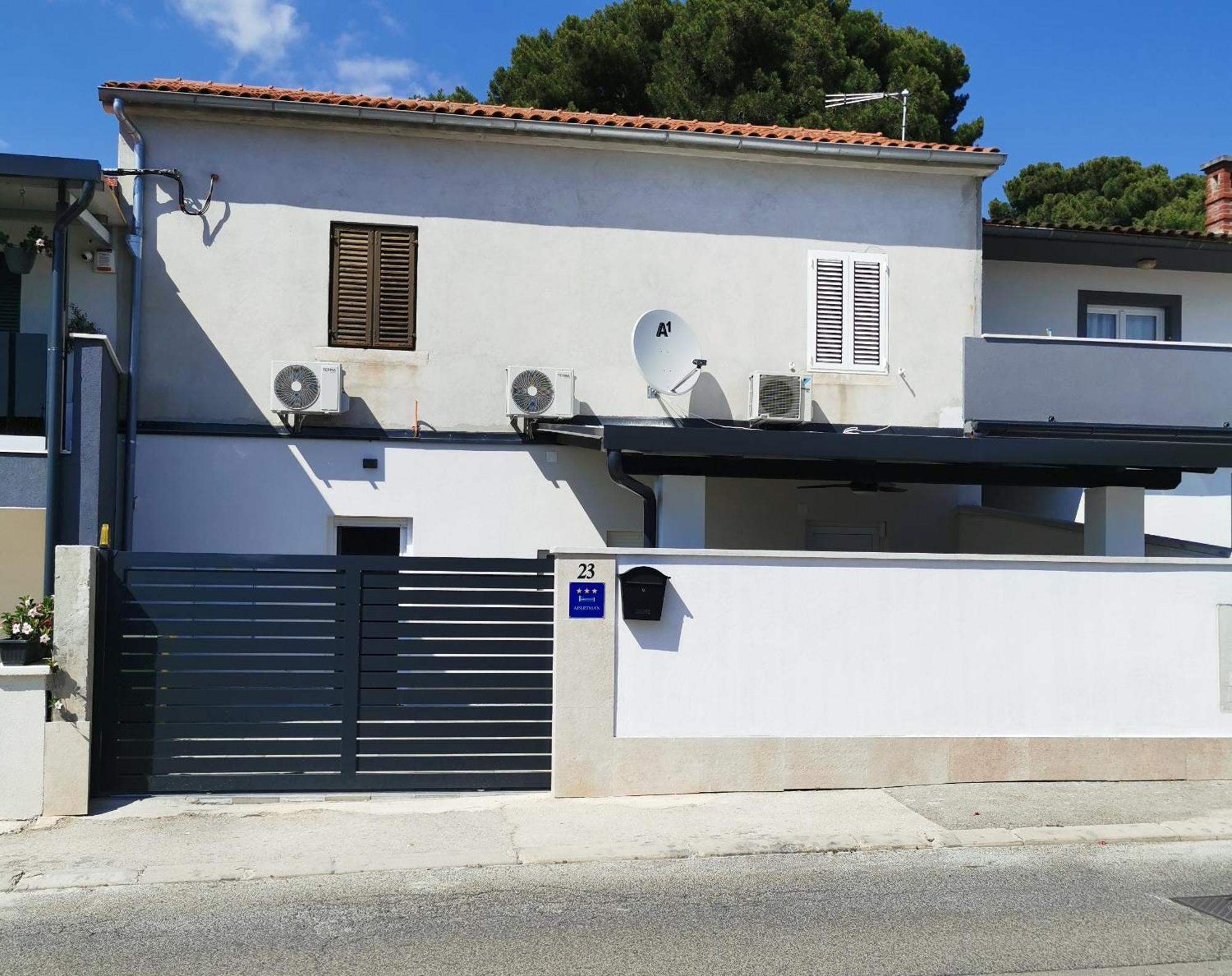 Boho Dream Apartment Pula Exterior photo